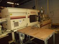 CINCINNATI MILACRON 220 TON INJECTION MOLDING MACHINE